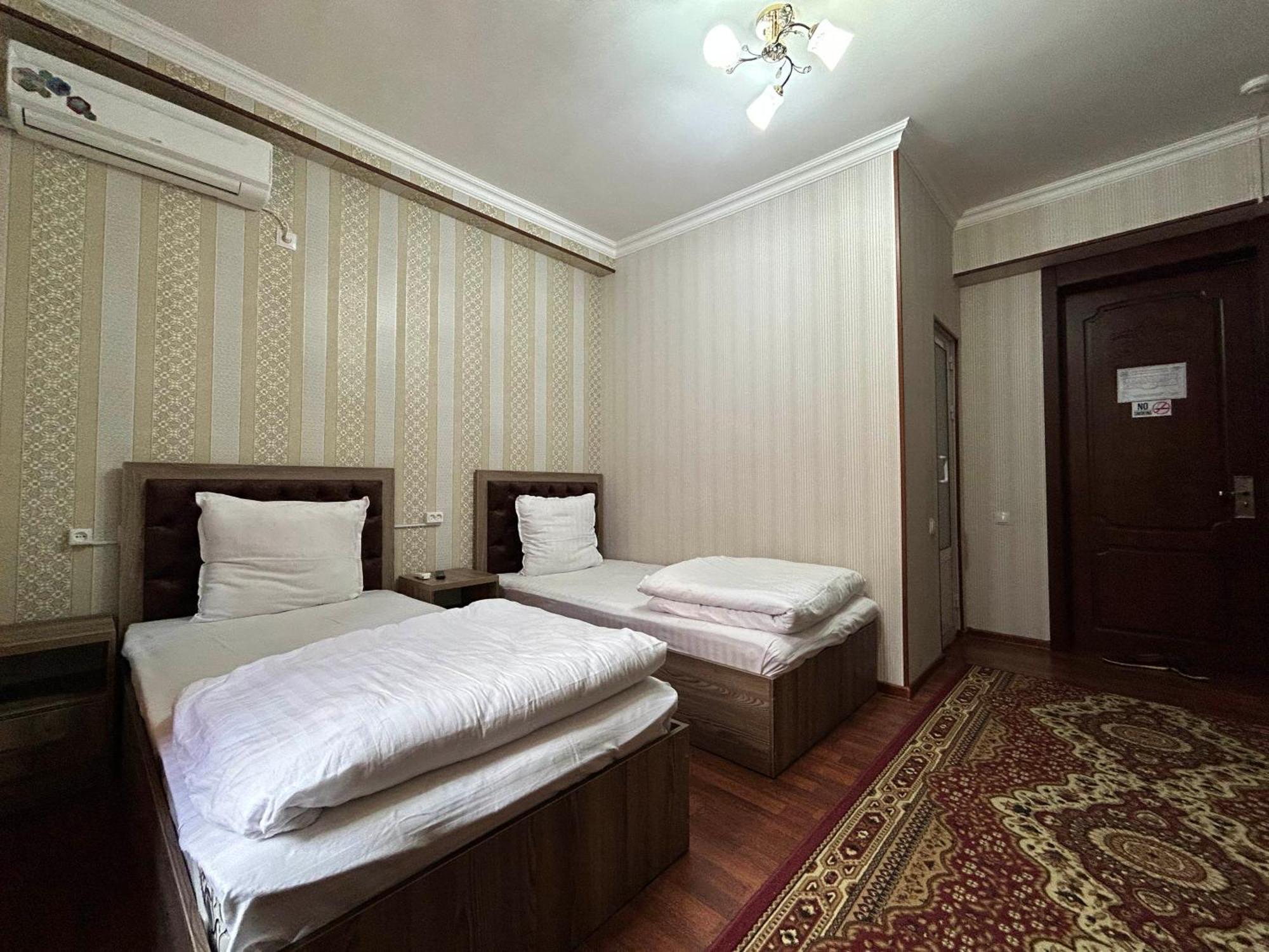 Hotel Ishonch Samarkand Cameră foto